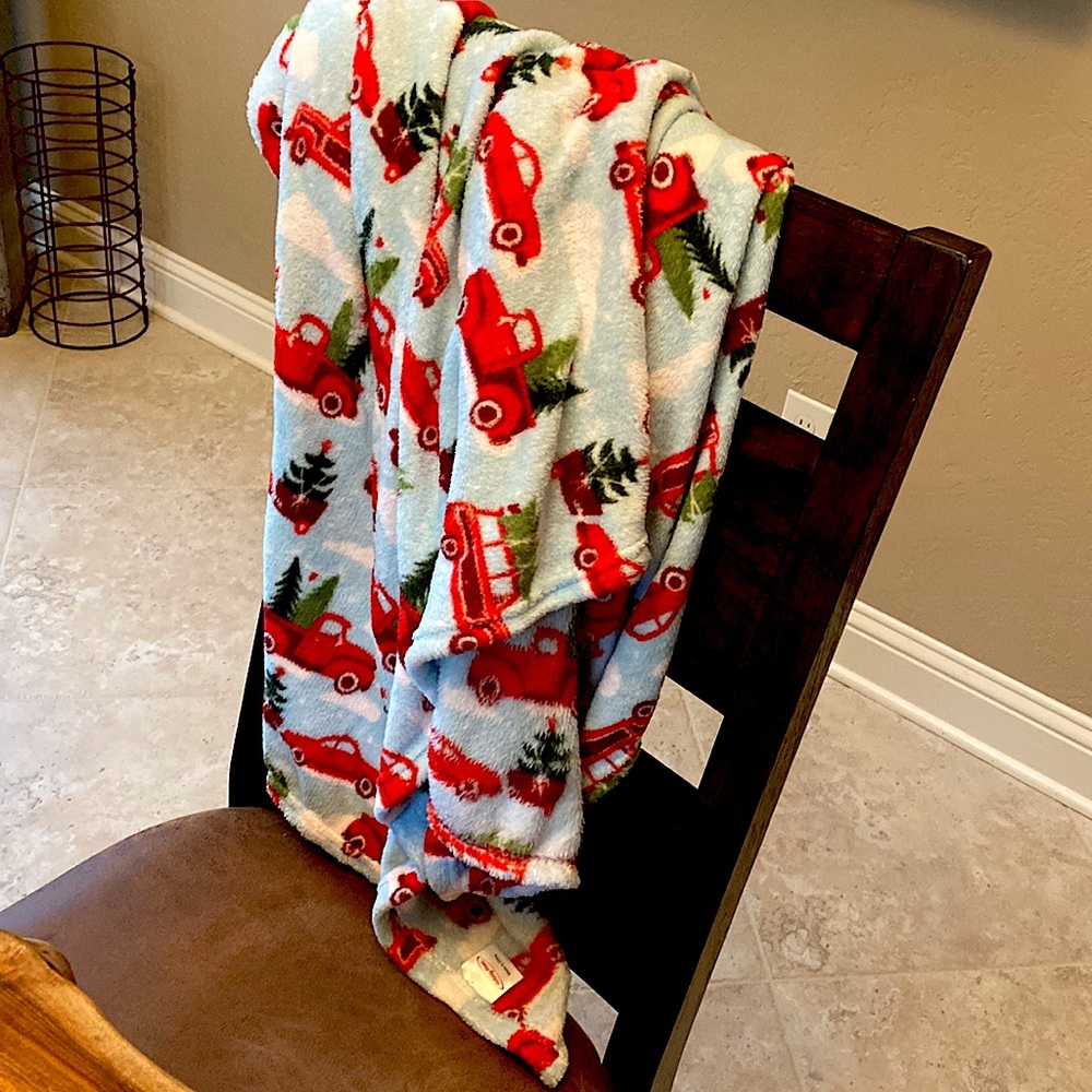 Holiday Home throw blanket!